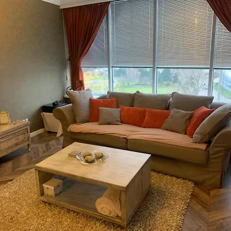 Mirka Apartment